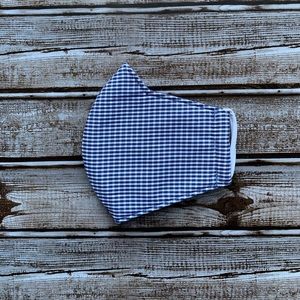 3 layers of adult fabric face mask.